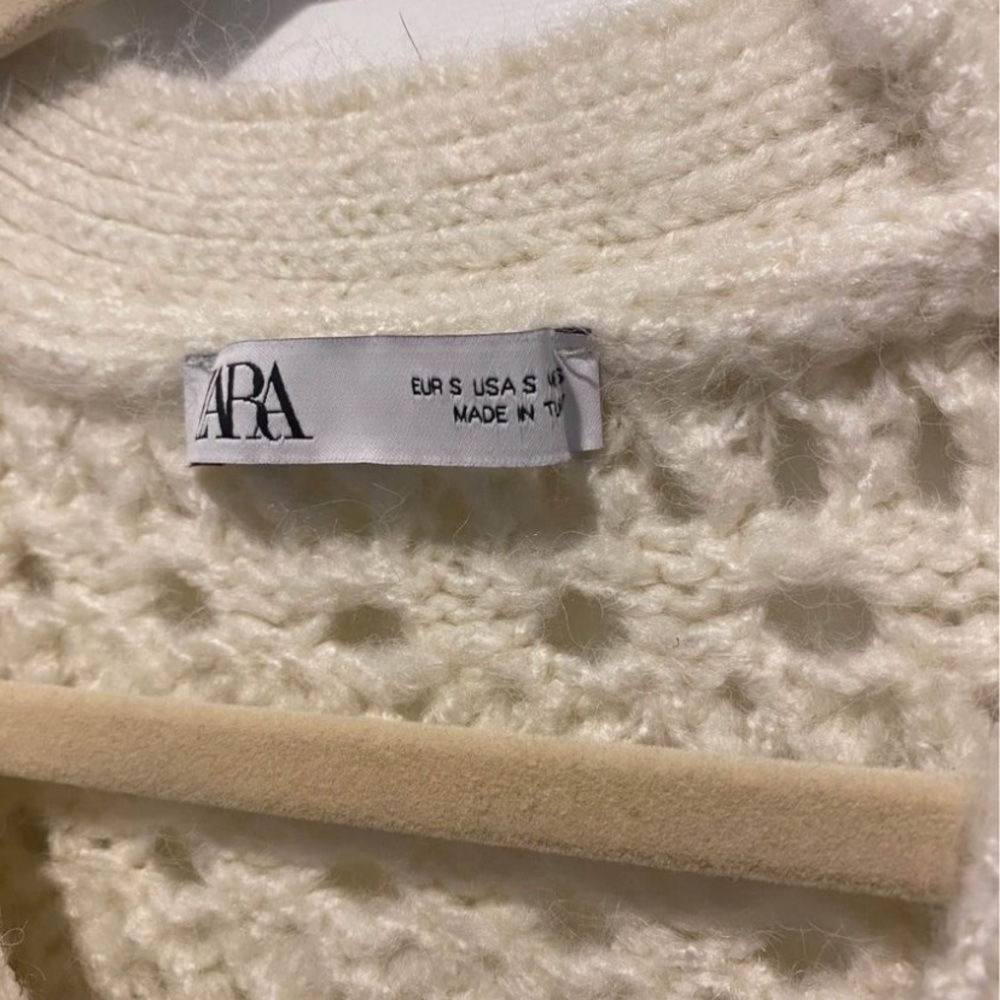 Zara Oversized Knit Sweater size small